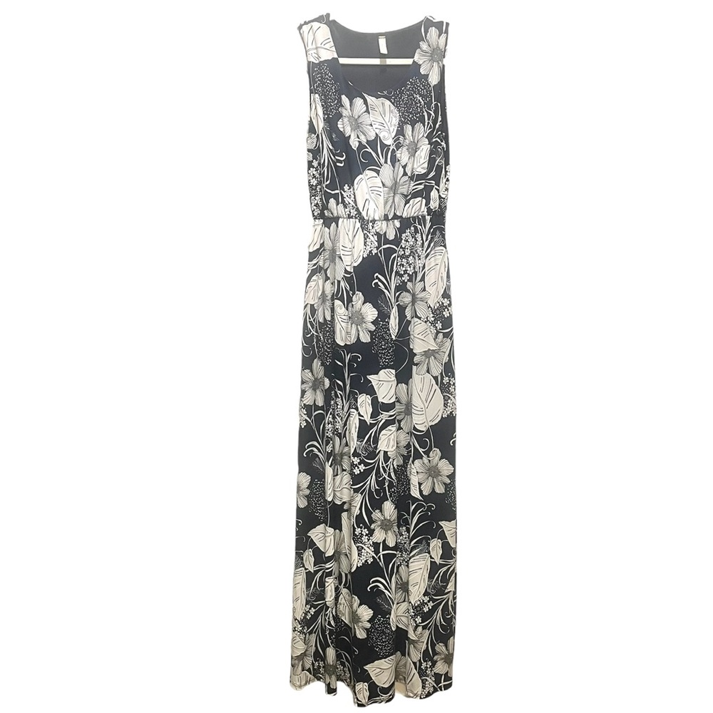 Mai Soli Small Floral Maxi Dress Navy And Light Grey Sleeveless Lined Elastic